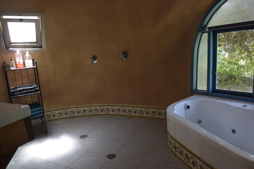 Dutch Farm Israel Bed & Breakfast Sede Zevi Luaran gambar